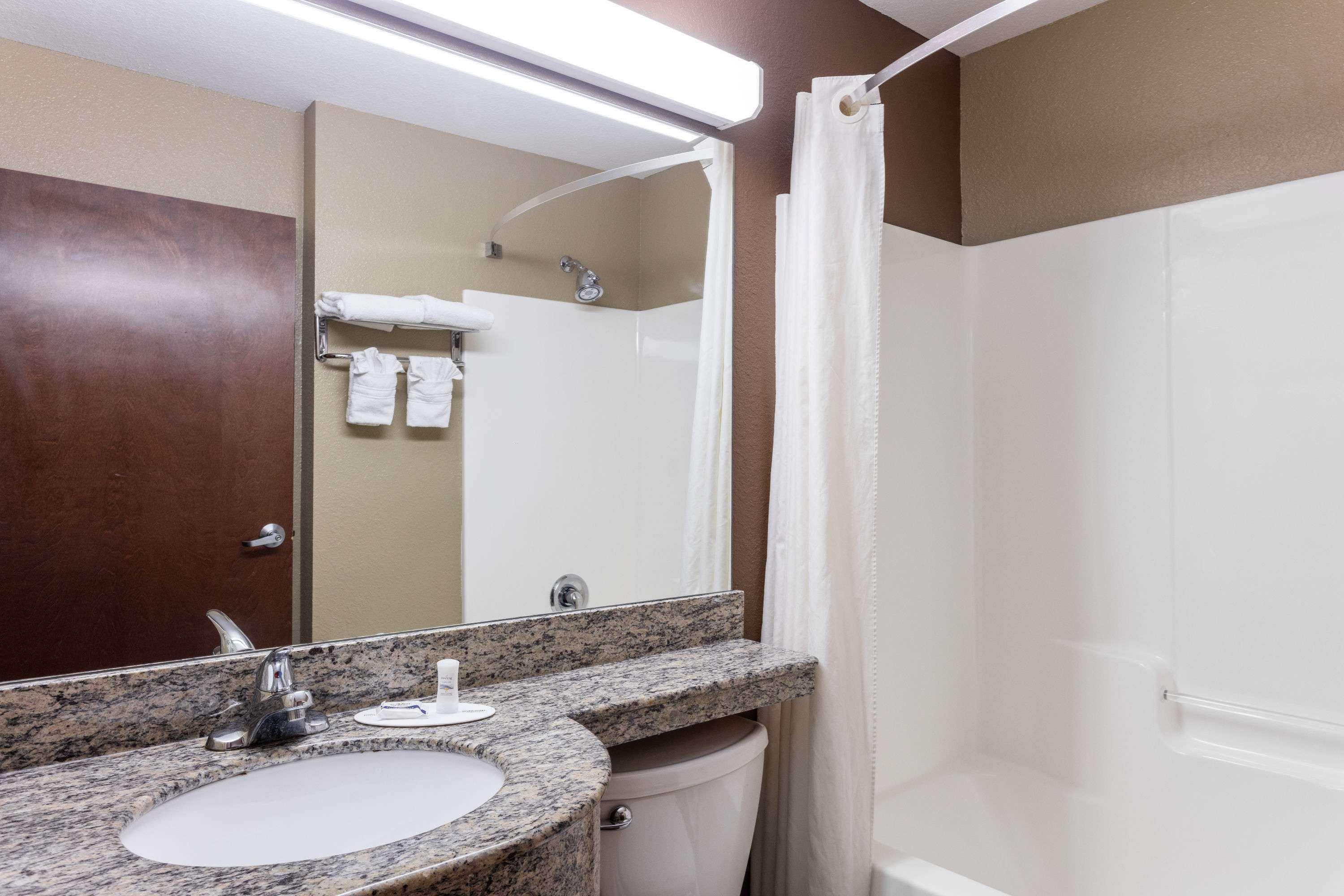 Microtel Inn & Suites By Wyndham Macon Exteriér fotografie