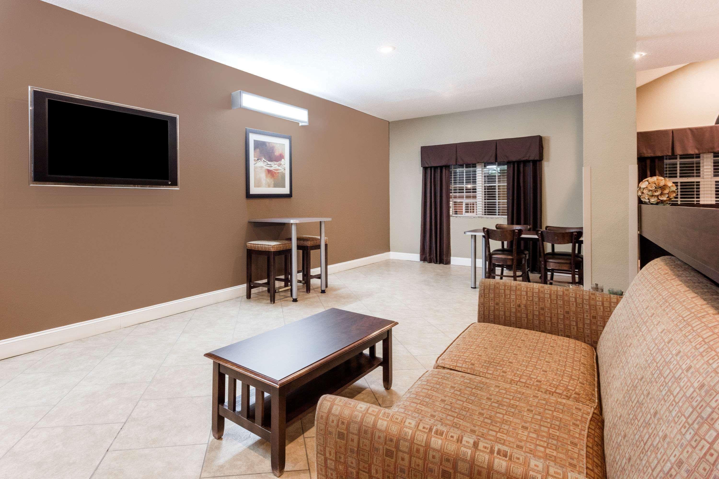 Microtel Inn & Suites By Wyndham Macon Exteriér fotografie